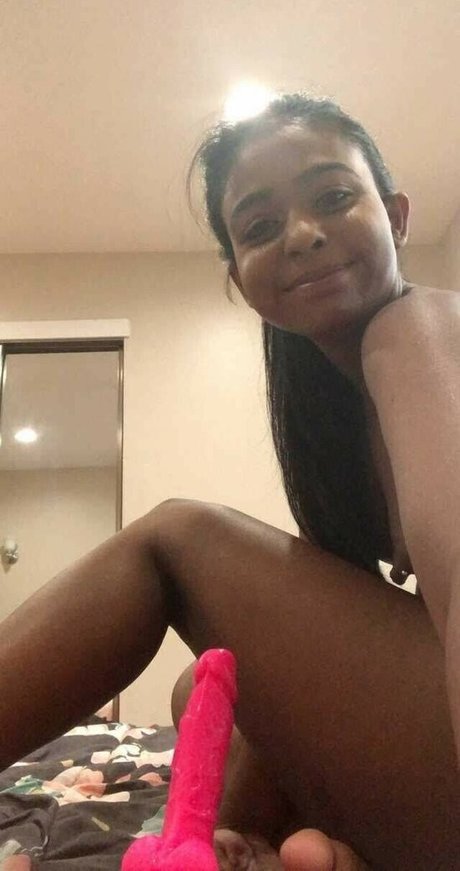 Zahra Rai onlyfans strip