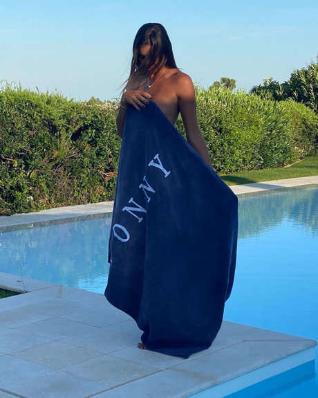 Corinna Dentoni nude onlyfans