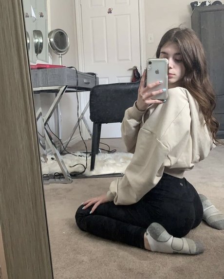 Katie Isnor onlyfans lesk