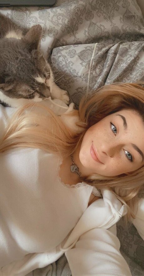 Hollywood Dancer onlyfans porn free