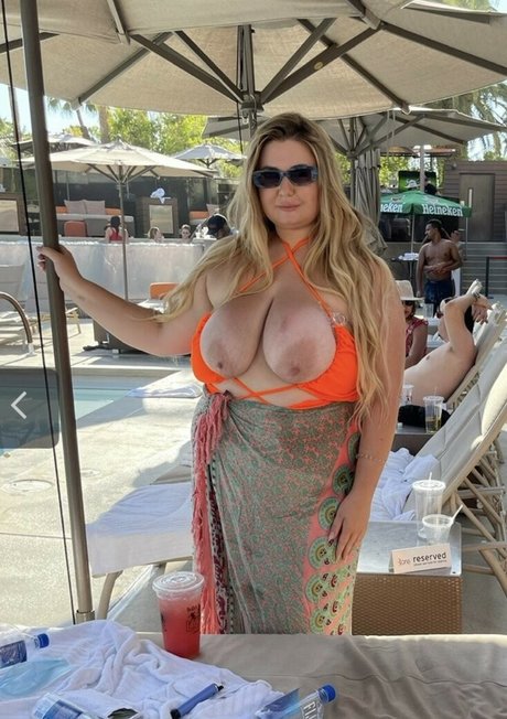 Megan Cullison leaked onlyfans