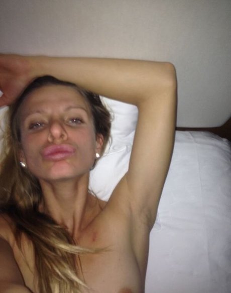 Sesil Karatantcheva onlyfans model