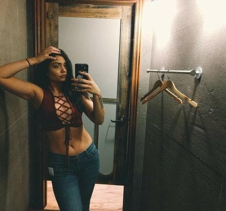 Raven Felix onlyfans leak