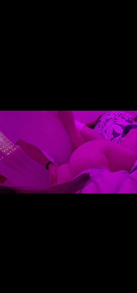 Mini A nude only fans