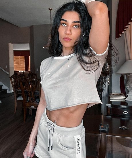 Nylawho onlyfans model