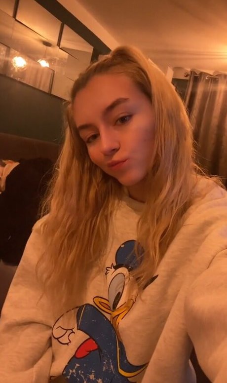 Olivia Bennett123 leaked onlyfans photos