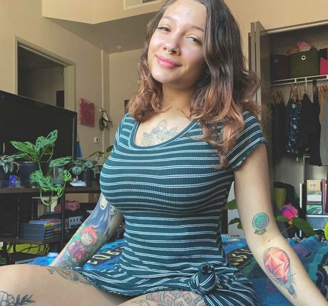 Rainbow Nymph onlyfans leaked naked