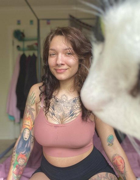 Rainbow Nymph onlyfans star