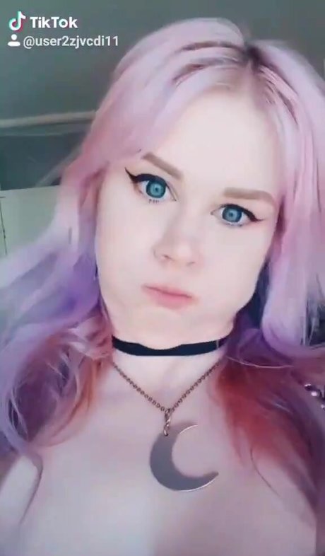 blackthornwitch only fans pics