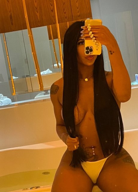 Julha Souza onlyfans.