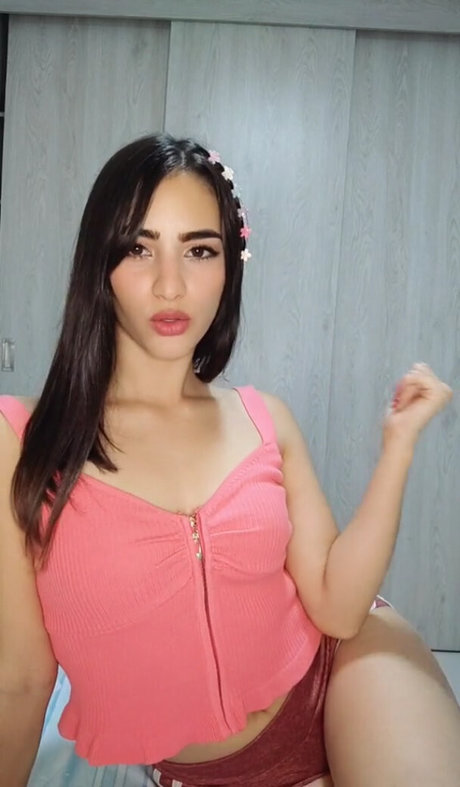 YulenyGz onlyfans leaks