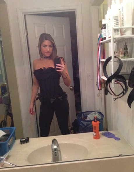 Lauren Bedford Russell only fans pictures