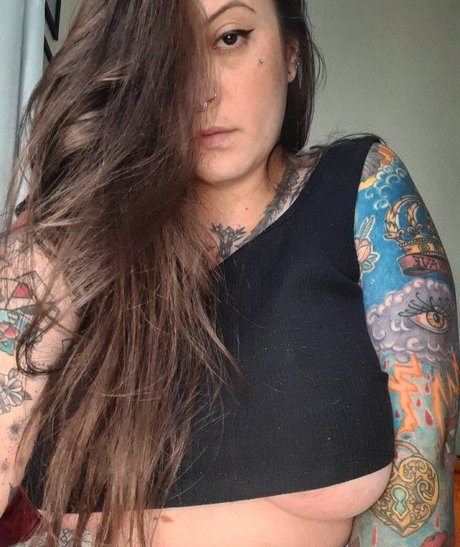 Chris Hensel tits onlyfans