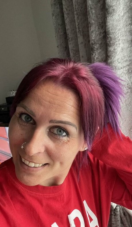 ukhotwife onlyfans nude leak