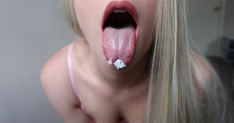 Cassieknickers ass onlyfans