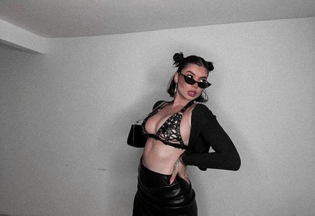 Alison Estrada onlyfans photo