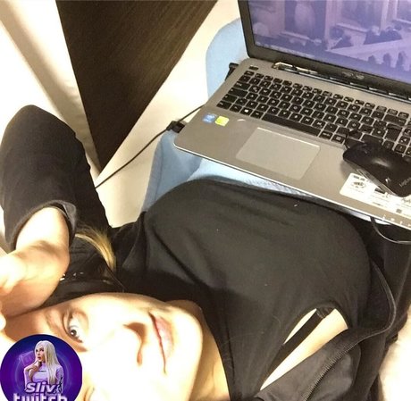 Sintica pics onlyfans