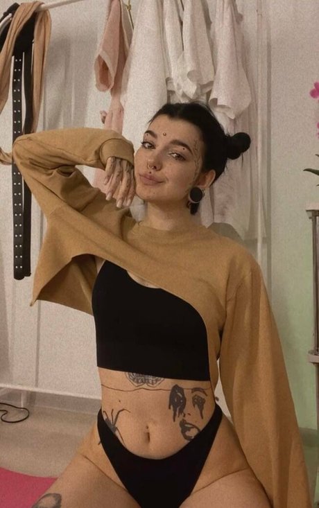 Anna Werty onlyfans model