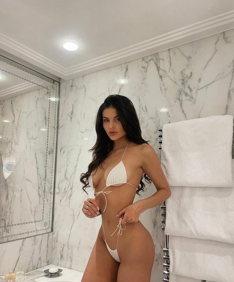 Holly Scarfone only fans leaked