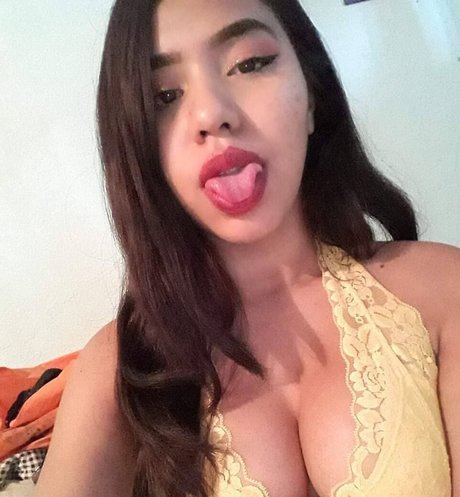 iNoheli onlyfans pictures