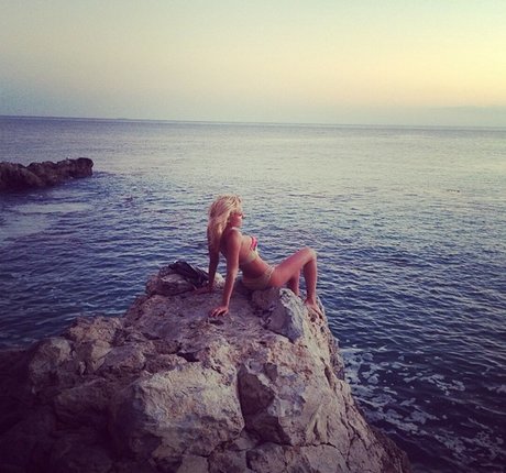 Cassie Scerbo nude onlyfans leak