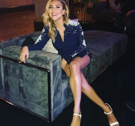 Cassie Scerbo naked onlyfans