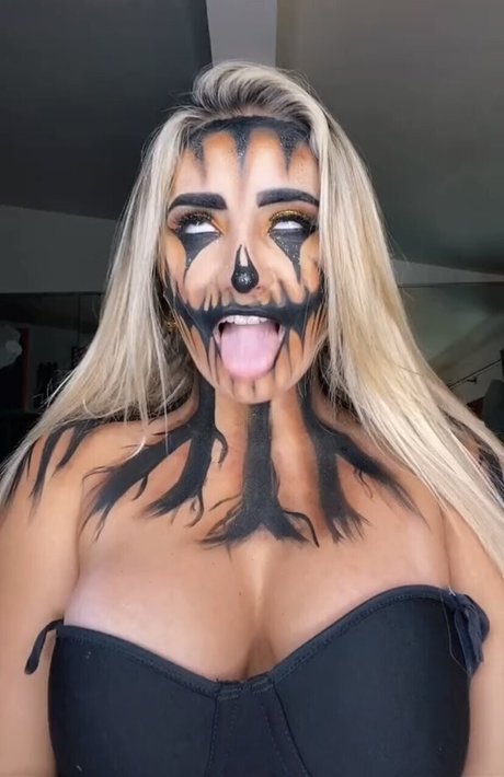 Juliana Sanchez onlyfans nude photos