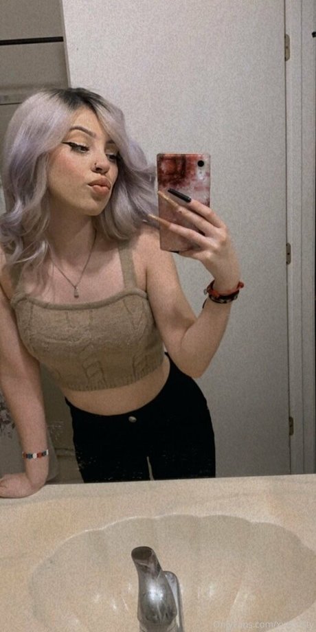 xxchristy only fans pic