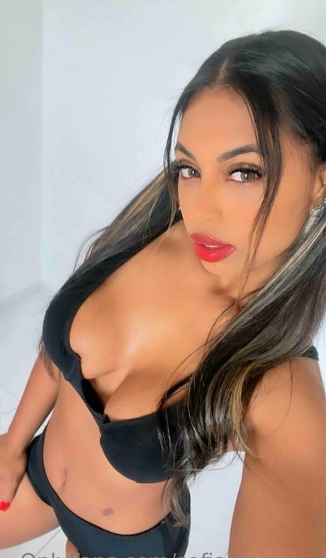 sofiamorenox free only fans