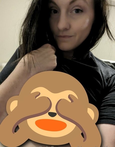 theradicalfox naked onlyfans