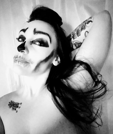 theradicalfox onlyfans model