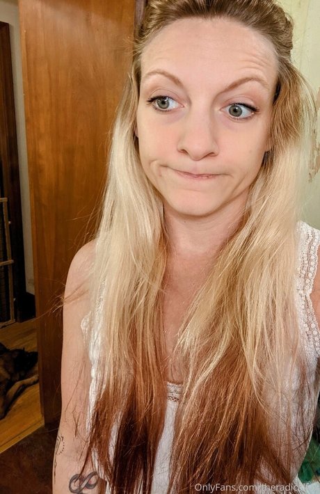 theradicalfox nude onlyfans