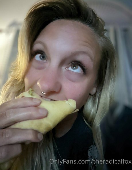 theradicalfox nude porn onlyfans