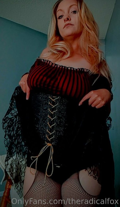 theradicalfox only fans pics