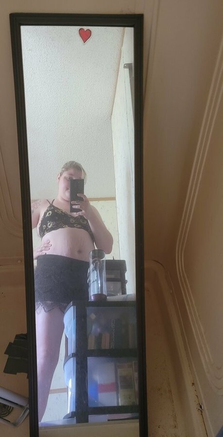 katiebugkitty122 onlyfans model photo