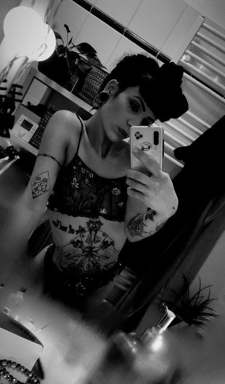 luu nighthawk onlyfans