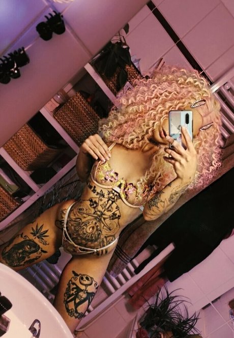 luu nighthawk leaked naked onlyfans