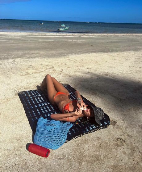 Bruna Marquezine onlyfans joi