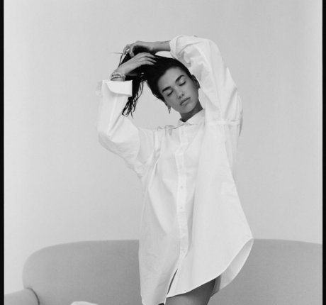 curvy girl onlyfans top portrayal