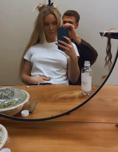 Zara Larsson only fans leak