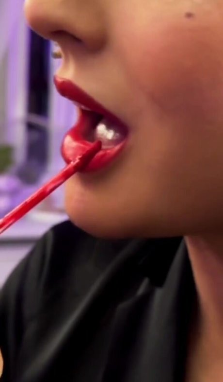 Joanna Jojo Levesque onlyfans pics leaked