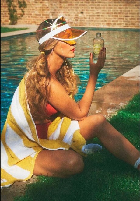 Blake Lively onlyfans tits