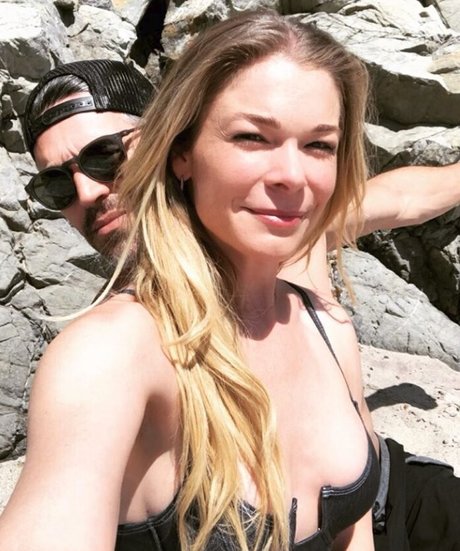 Leann Rimes only fans leak nude