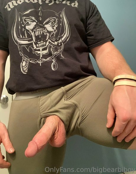 bigbearbiboy onlyfans images
