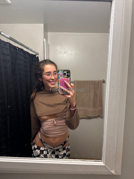 favonlinesloot only fans leak nude