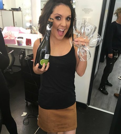 Laura Tobin onlyfans photos