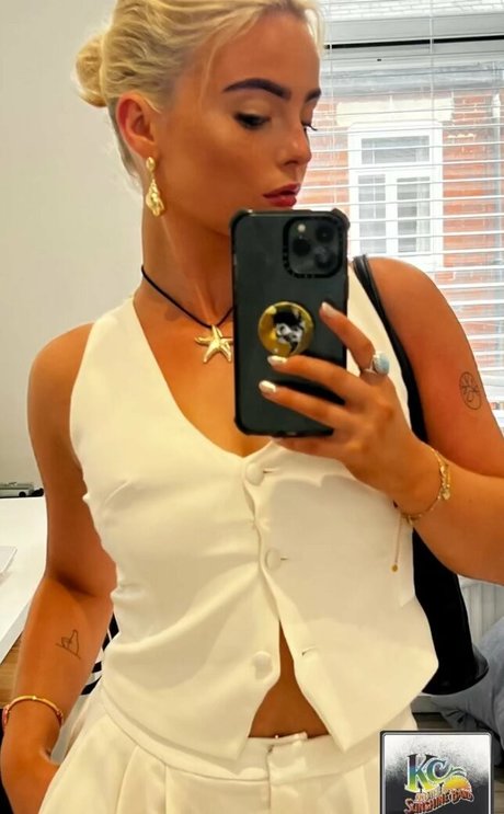 Millie Gibson onlyfans free