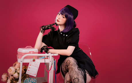 Ying Tze onlyfans model photo