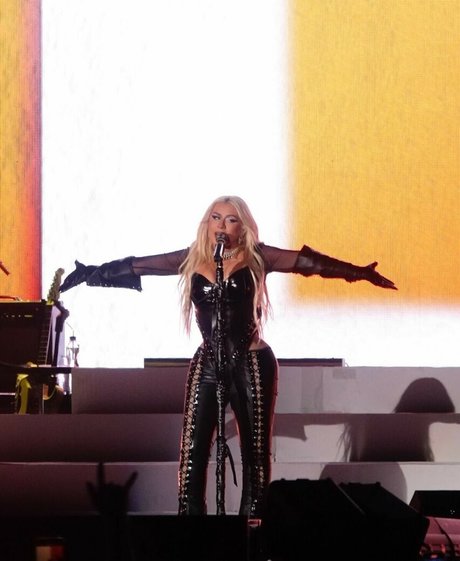 Christina Aguilera nude leak onlyfans