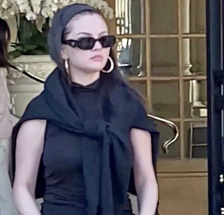 Selena Gomez is on onlyfans